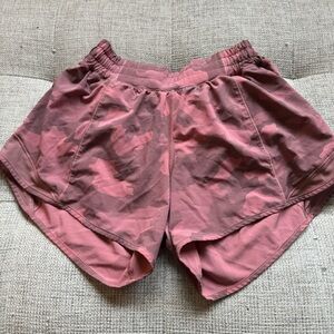 Lululemon pink hotty hot camo shorts